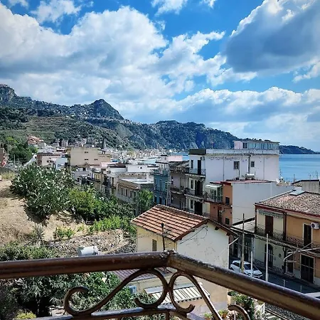 A Casa Dei Nonni Apartment Giardini Naxos
