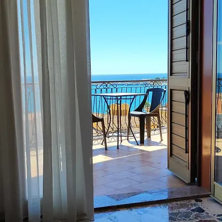 A Casa Dei Nonni Apartment *
